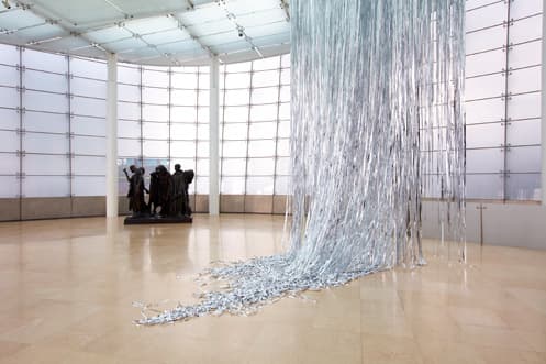 Sora Kim, 풍경: 한 지점으로부터 지속적으로 멀어지는 확산운동 sound, installation in collaboration with Jang Younggyu dimensions variable 2012