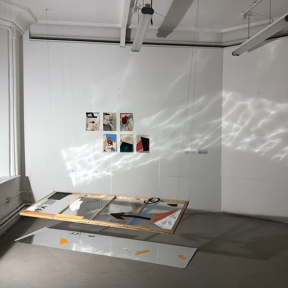 <Between You and Your Reflection>, 실크스크린, 유화, 투명지, 투명필름지, 나무, 와이어, 거울지, LED, 가변설치, 2019 / 설치: Camberwell College of Arts (UAL), London