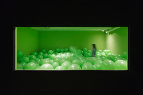Martin Creed_Work n°262, 2001 Green latex balloons Variable dimensions