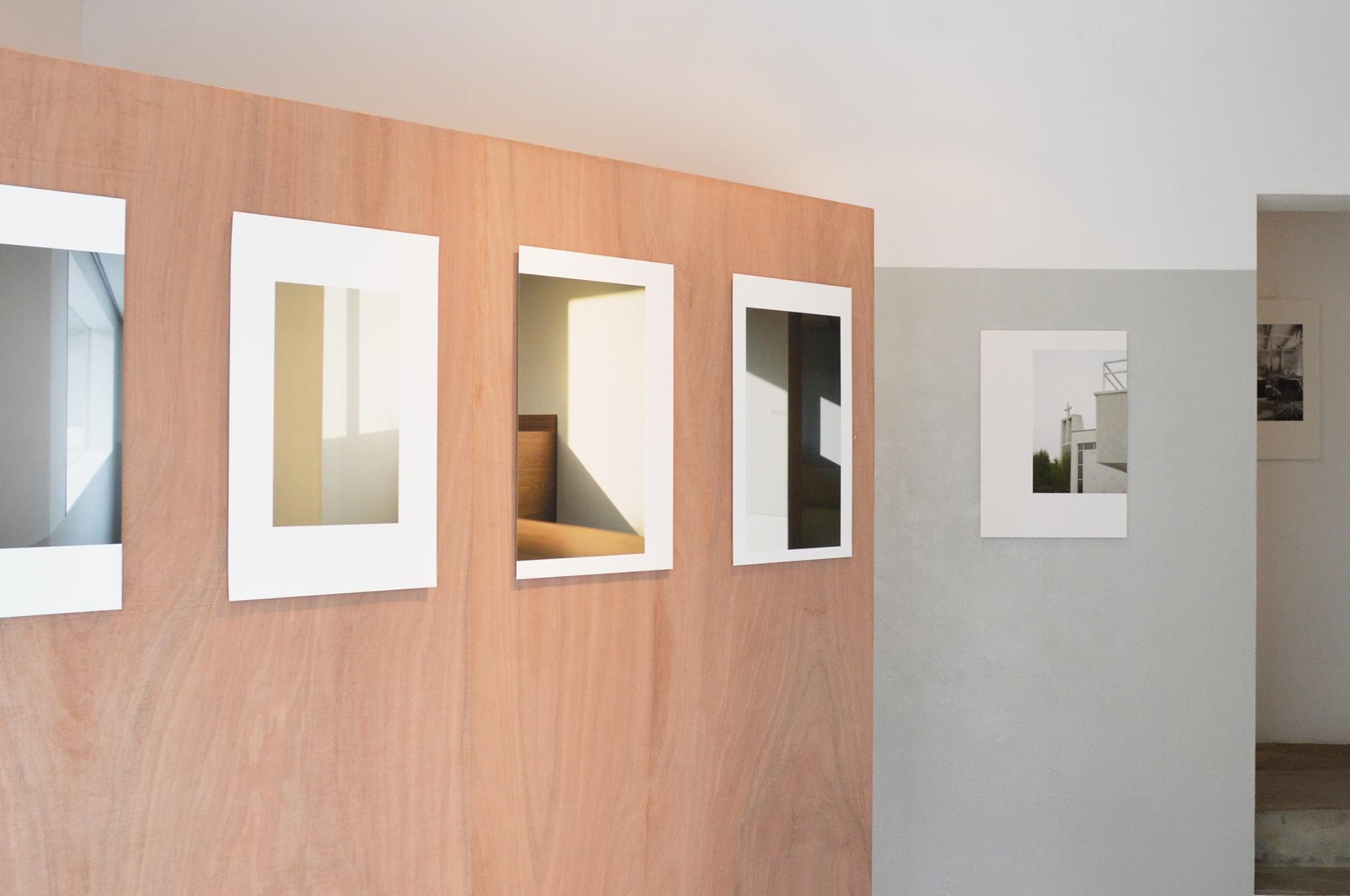 온전히 촉감만 남은 방 A Room Charged with Pure Tactility 1