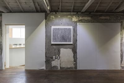 2016 풀 프로덕션 《한진 개인전: White Noise》 전시컷 Photo by 홍철기 ⓒ한진, 아트 스페이스 풀