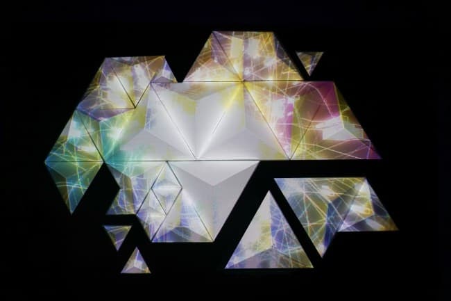 이필두, Play with Light_4 x 3m_Media Pasade_2017