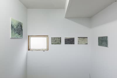 2016 풀 프로덕션 《한진 개인전: White Noise》 전시컷 Photo by 홍철기 ⓒ한진, 아트 스페이스 풀