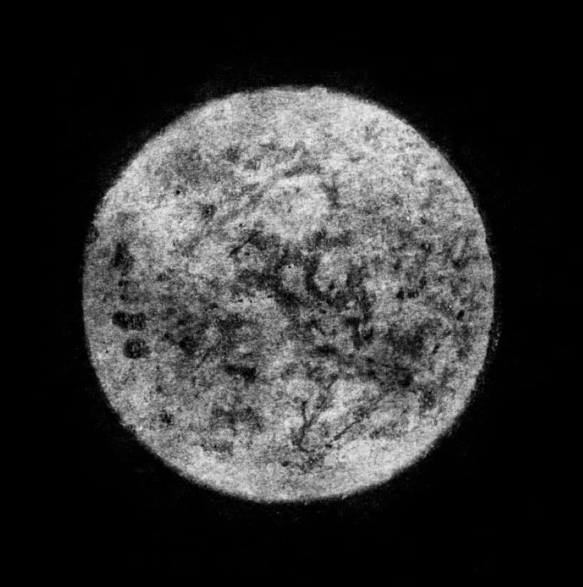 이현무, unfound planets_JS-1982J, paper negative- pigments print, 148x148cm, 2014