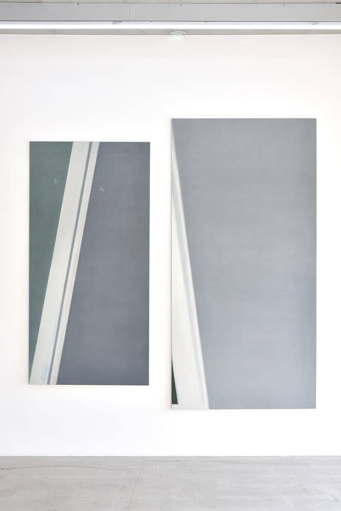 이진형, untitled, oil on canvas, 2021, 162.2x80.3cm, 193.9x97.0cm