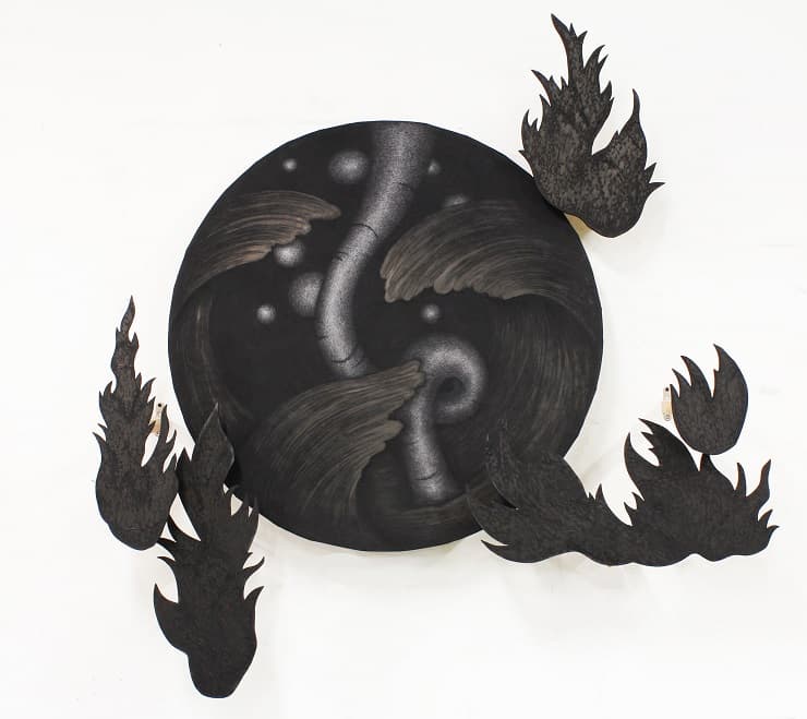 백승섭, <Process of Growth>, 한지에 먹, 혼합재료, D90cm+α, 2018 ⓒ백승섭