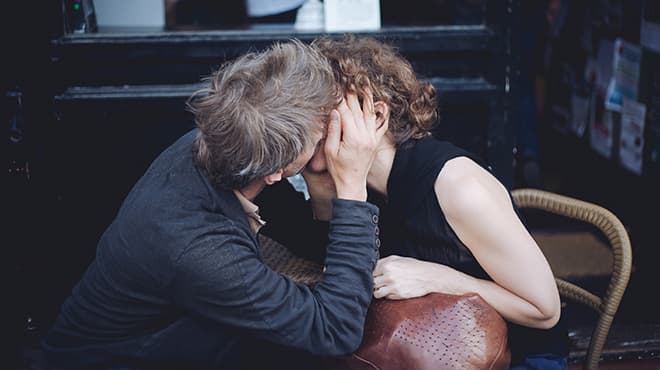 김영철, Kissing Couple 1, Broadway Market, London, 2015 Previous