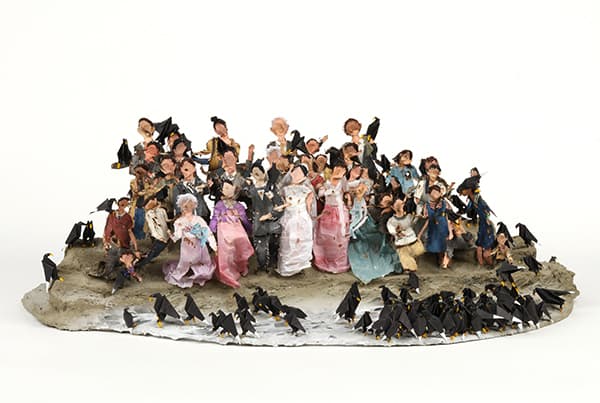 사라지는 나날들-결혼식_혼합재료_40×74×24cm_2015