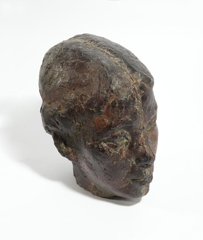 Kwon Jin Kyu. Tomo, circa 1951. Gypsum, 25.0(h) x 17.0 x 24.0 cm. Courtesy of Kwon Jin Kyu Commemoration Foundation & PKM Gallery.