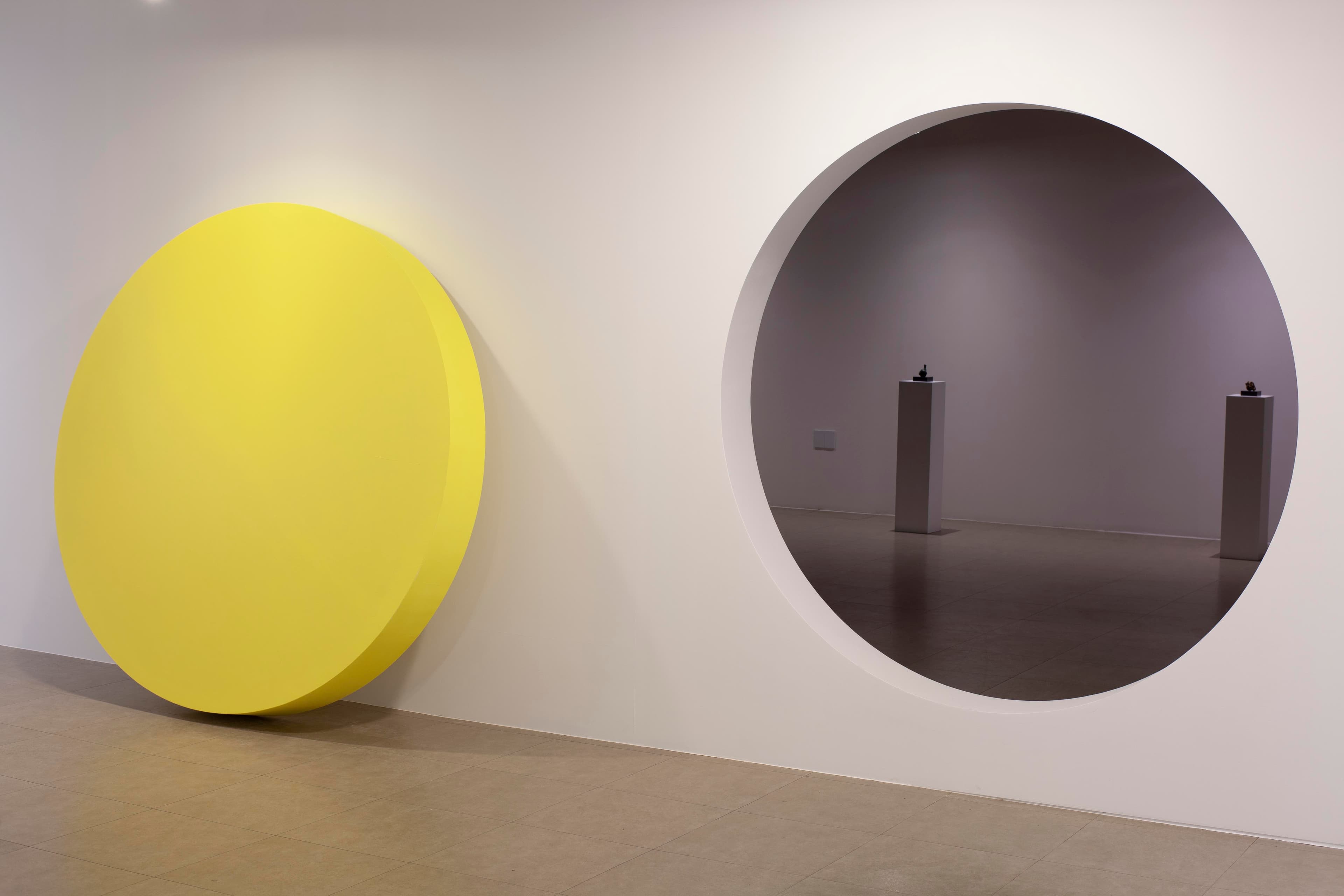 월문 Wall Moon, 830x278x21(cm), MDF, 2023