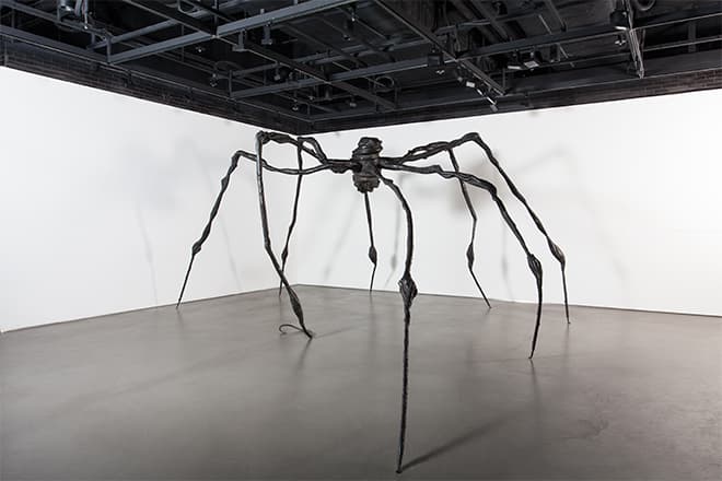 Spider, 1996. Bronze, 304(h)x782x678cm