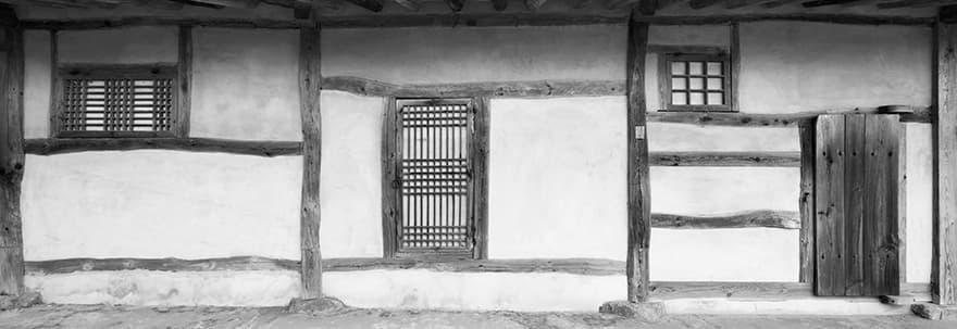 차장섭 사진전 : 한옥의 벽 Cha Jang-sup: Walls of Hanok 1