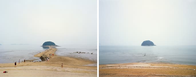 박형근, Fishhooks-30, Two islands 50x120cm, C print 2013