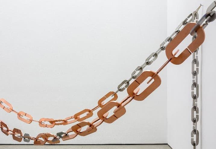 하랄드 클링엘휄러, "경이로운 면의 한가운데에서와 비슷한 어떤 것", 작업 세부사진/ Harald Klingelhöller, Detailfoto, 2016