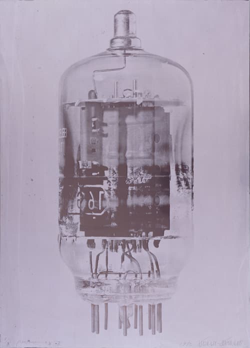 송번수, <판토마임>, 1972, 스테인레스 스틸에 세리그라피, 111×79㎝×(2), 제2회 서울 국제 판화비엔날레 대상수상작