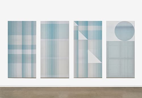Seungean Cha 분절-4,2,3,1 segment-4,2,3,1 2016, 인견, 합성사, 아크릴물감, 194x97cm (each)Seungean Cha 분절-4,2,3,1 segment-4,2,3,1 2016, 인견, 합성사, 아크릴물감, 194x97cm (e