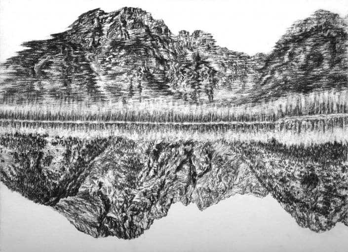 물결치며-춤추고-Dancing-through-waves-charcoal-on-paper-28x38_5cm-2015-1024×743
