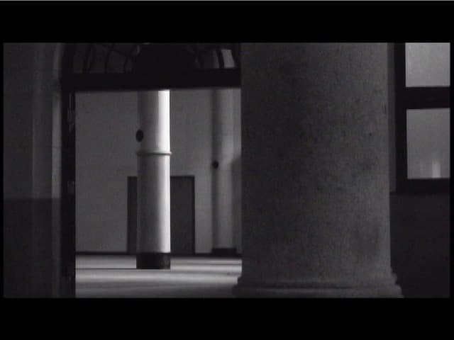 서원태, Seoul Station, 11m59s, silent, single channel, 2006