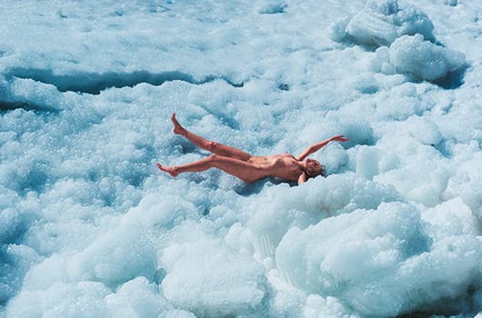 Ivy (Bubbles), 2015, Courtesy of Ryan McGinley
