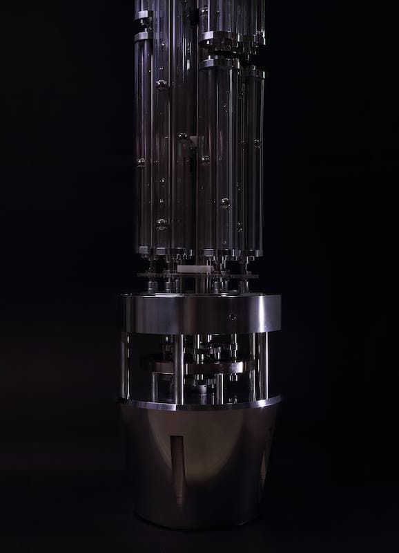 Triaxial Pillars II, 2017 Acrylic, Aluminum, Photonic Crystal, Motor, Computer, Electronic Micro Controller, Electromagneticfield Generator, Air pump,