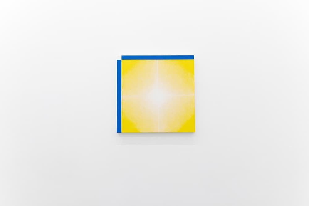 박아람, 《LUX》, 2025, Paint on canvas, 2025, 53x53cm. © 2025 박아람. Courtesy of the artist and 021 Gallery, Daegu. Photo: 021갤러리.