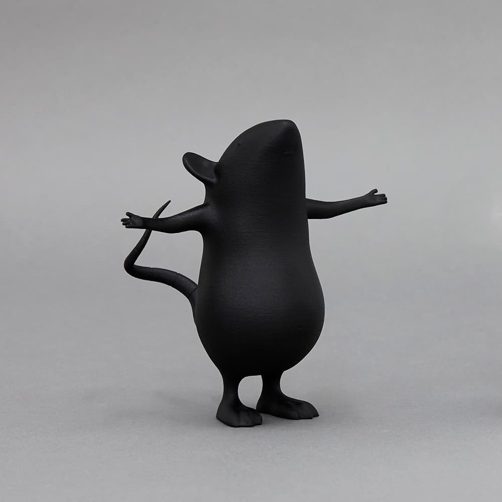 오승열, 〈Pou Sto〉, 2020. 나일론에 에폭시 페인트, 110 x 150 x 140(h) mm.