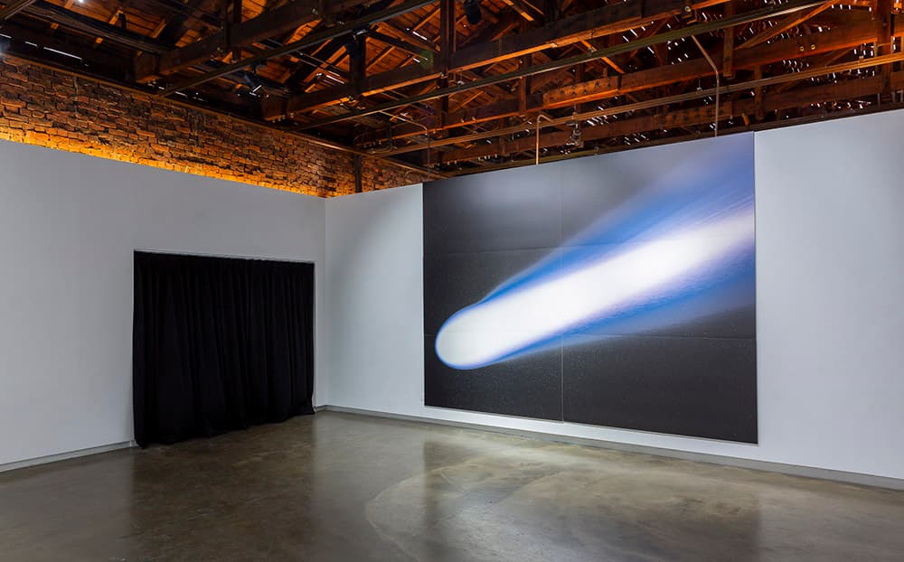 양승원, Comet, 2021, UV Print, 300x400 cm, 서울시립미술관, SeMA창고, 신진미술인 전시지원 프로그램 사진촬영: 양승원)