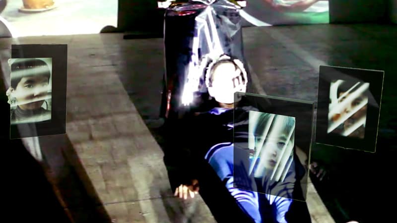 최윤, 하나코와 김치오빠 외 연속재생 (Hanaco and Mr. Kimchi etc. playback), video, 30 minute, 2017
