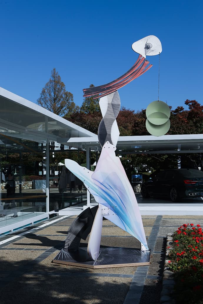 권오상, 뉴스트럭쳐 20, 합판에 프린트, 450x220x220cm, 2018
