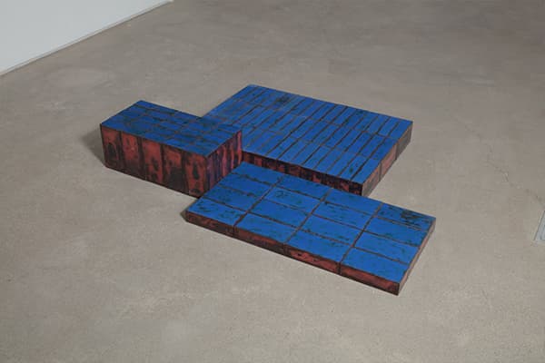 이광호, Composition in blue, 2020, Enameled copper, 20 x 10 x 5 cm © Shi-Woo Lee Courtesy of the artist & Leeahn, Seoul