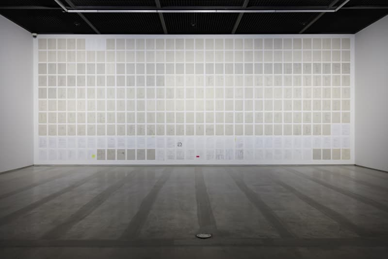 Installation view of Buen Calubayan_Landscape, Museum, Household-A sweeper_s Guide, ARARIO GALLERY RYSE HOTEL, 2019 이미지 제공: 아라리오갤러리