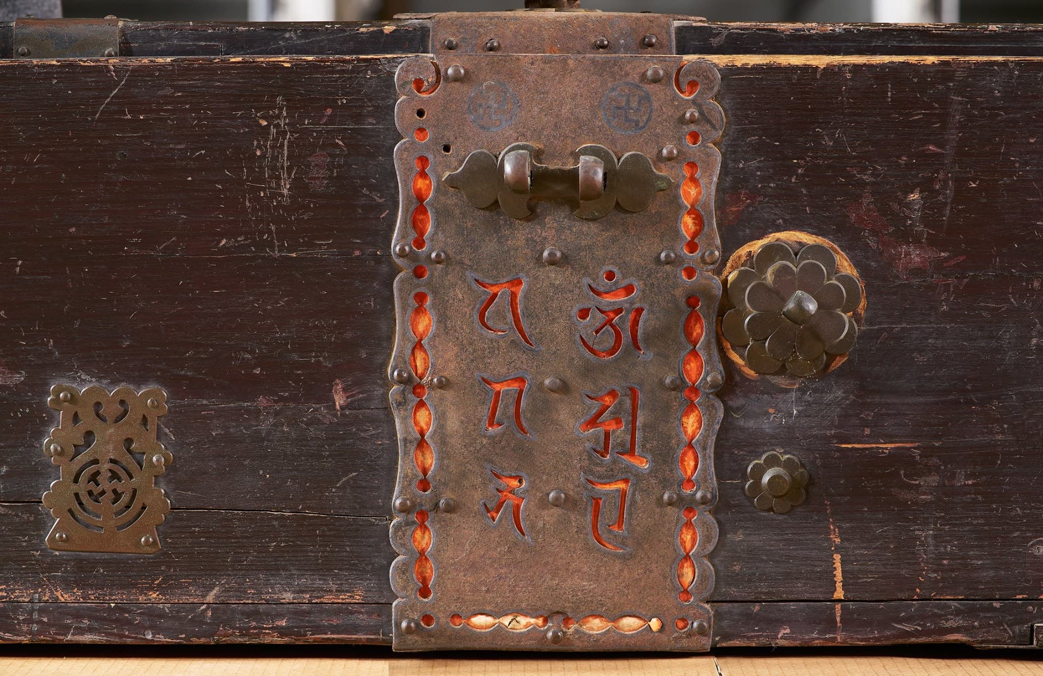 옥천사 괘불함 부분(범자梵字)
