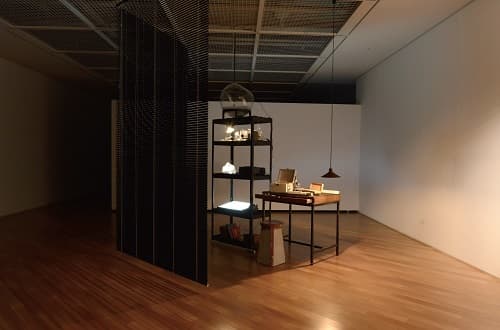 신이피, 거품 낀 가래의 호흡법, 2018 혼합매체 60x40x180cm