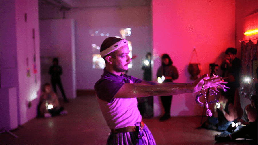 Ghost dance_Berin-Seoul_single channel video_3min 52sec_2019-2020