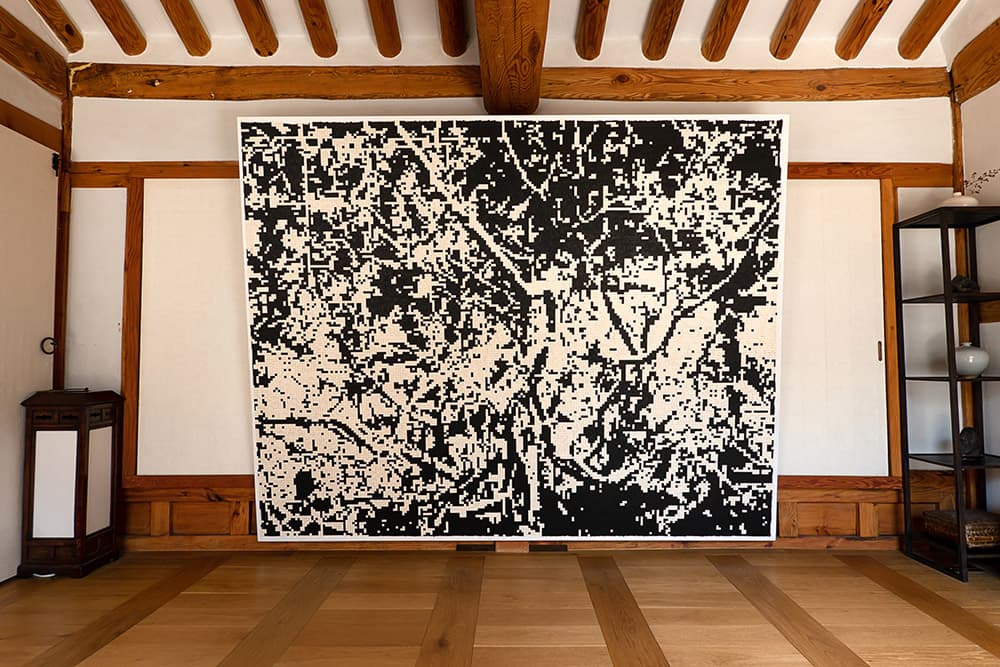 장재록, 또 다른 행위, 2019, 캔버스에 붙인 한지에 먹과 아크릴릭, 181.8×227.3 cm