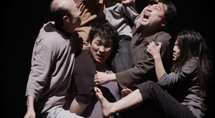 김기라x김형규, 장님-서로 다른 길, 3채널 비디오, 13분04초, 2018