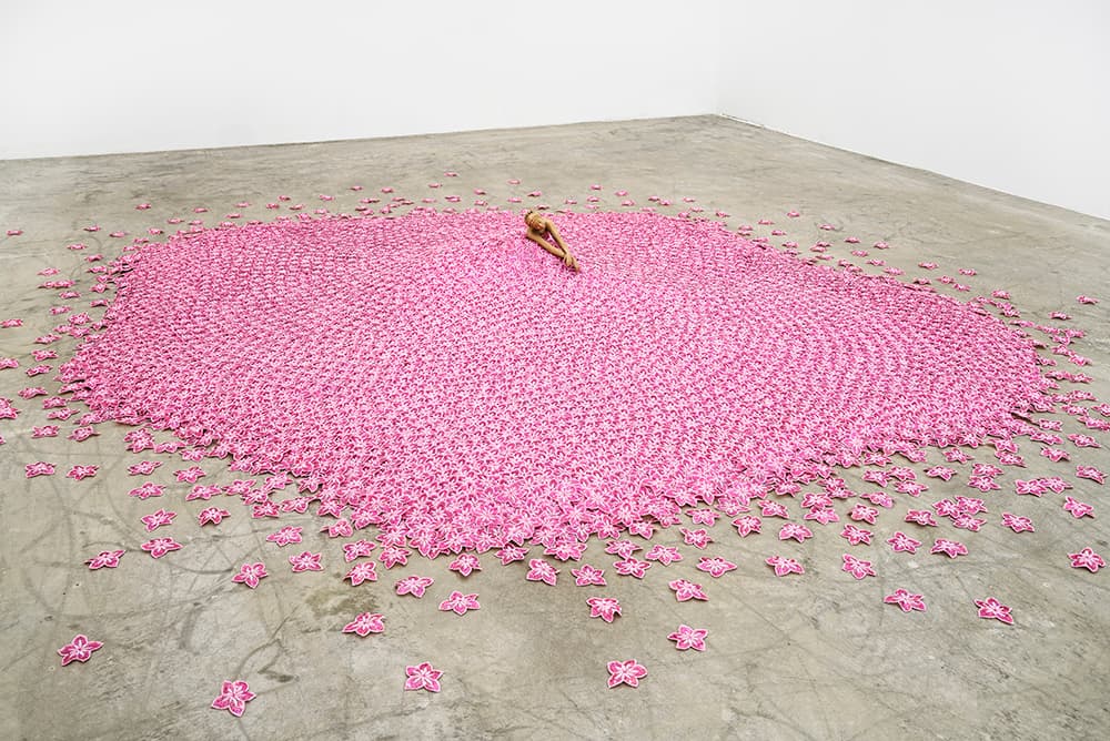 블링블링 bling-bling 2023 lace fabric, object, aluminum, wire, variable dimensions
