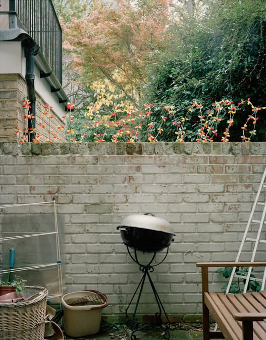 곰젤리 와이어 Gummy bears wire, 매트용지에 안료 pigment ink on matt paper, 230x180cm, 2011