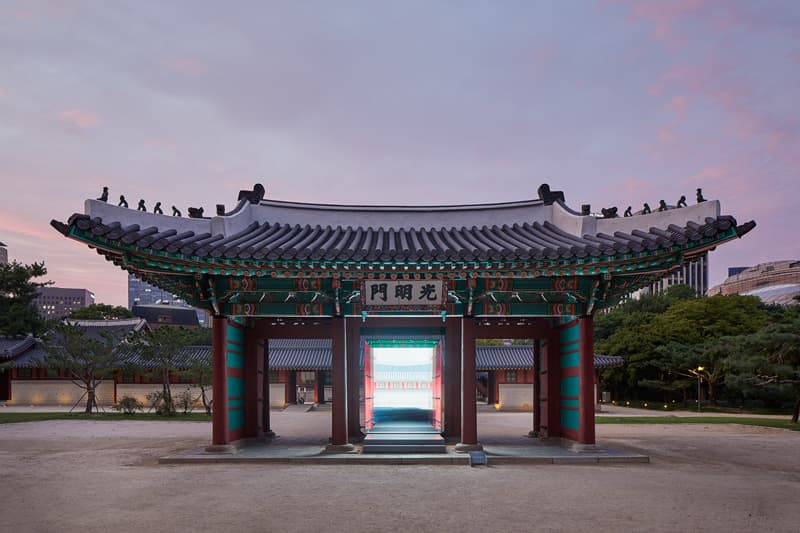 스페이스 파퓰러-밝은 빛들의 문_설치 전경_사진 국립현대미술관 제공
