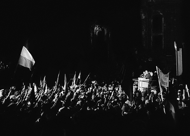 Mikhail Gorbachev on the Fortieth Anniversary of the Founding of East Germany, East Berlin, 1989  © Barbara Klemm, Institut für Auslandsbeziehungen e.