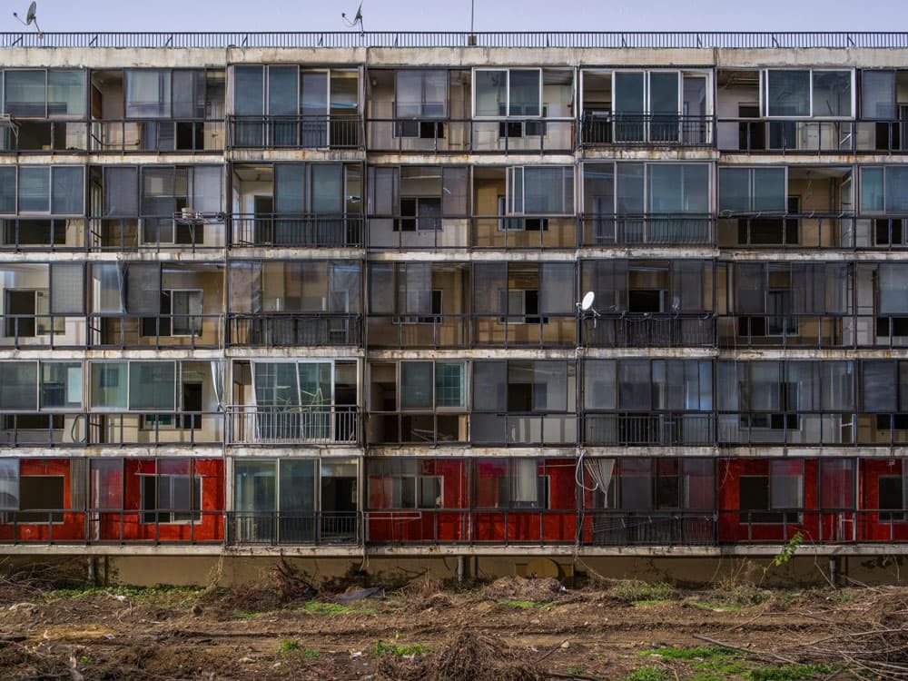 정지현, Reconstruction Site 8, 2015, 피그먼트 프린트, 90 x 120 cm Jihyun Jung, Reconstruction Site 8, 2015, pigment print, 90 x 120 cm