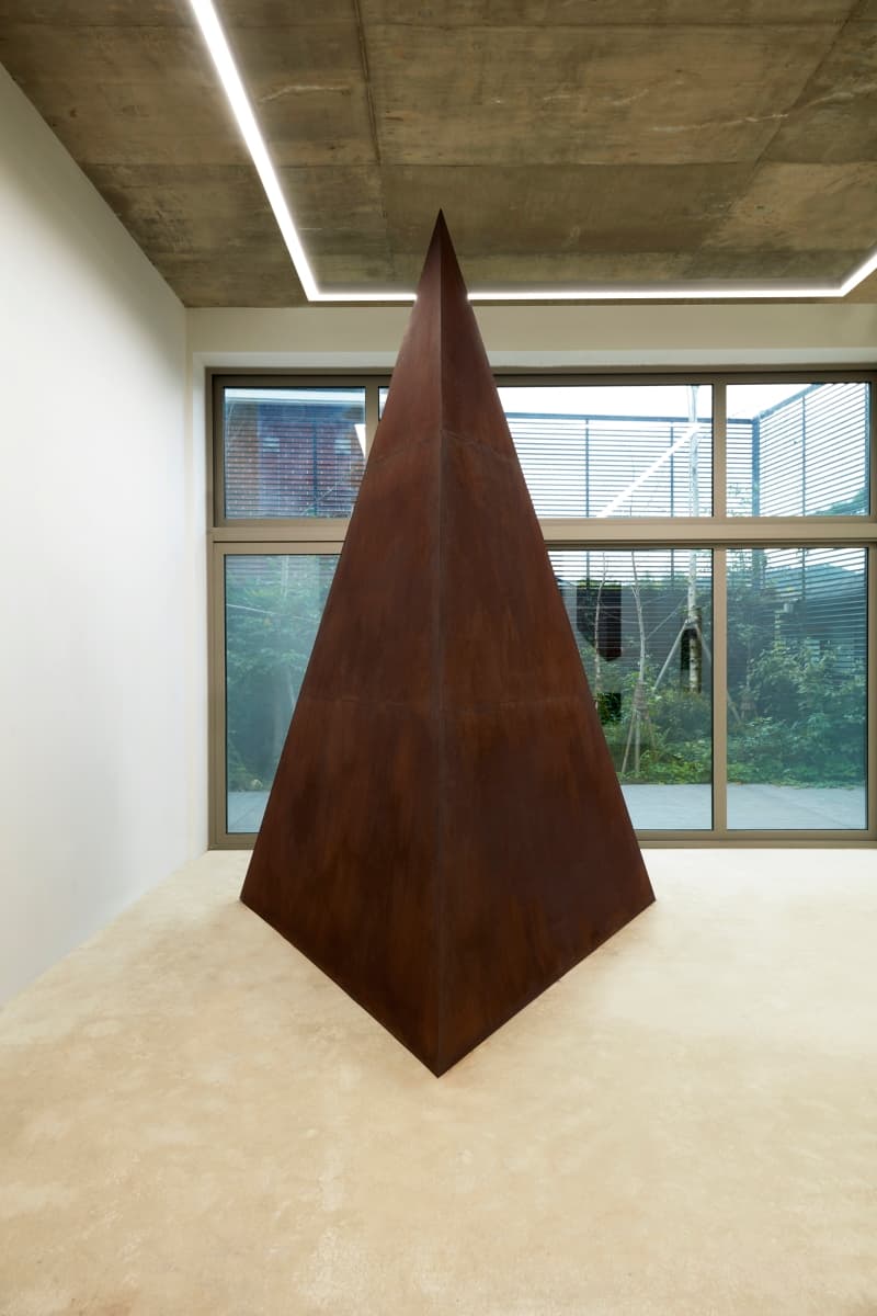 최기석, Untitled, iron, 240x240x360(h)cm, 2020