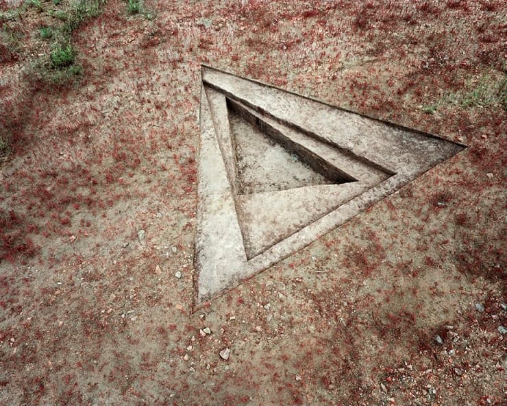 Bak, Hyongryol, Figure Project_Earth#21, 2013. Pigment print, 144 x 180cm
