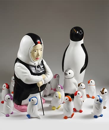 주혜령, 춥고 배고프고, 2014, FRP, 아크릴, 가변설치
