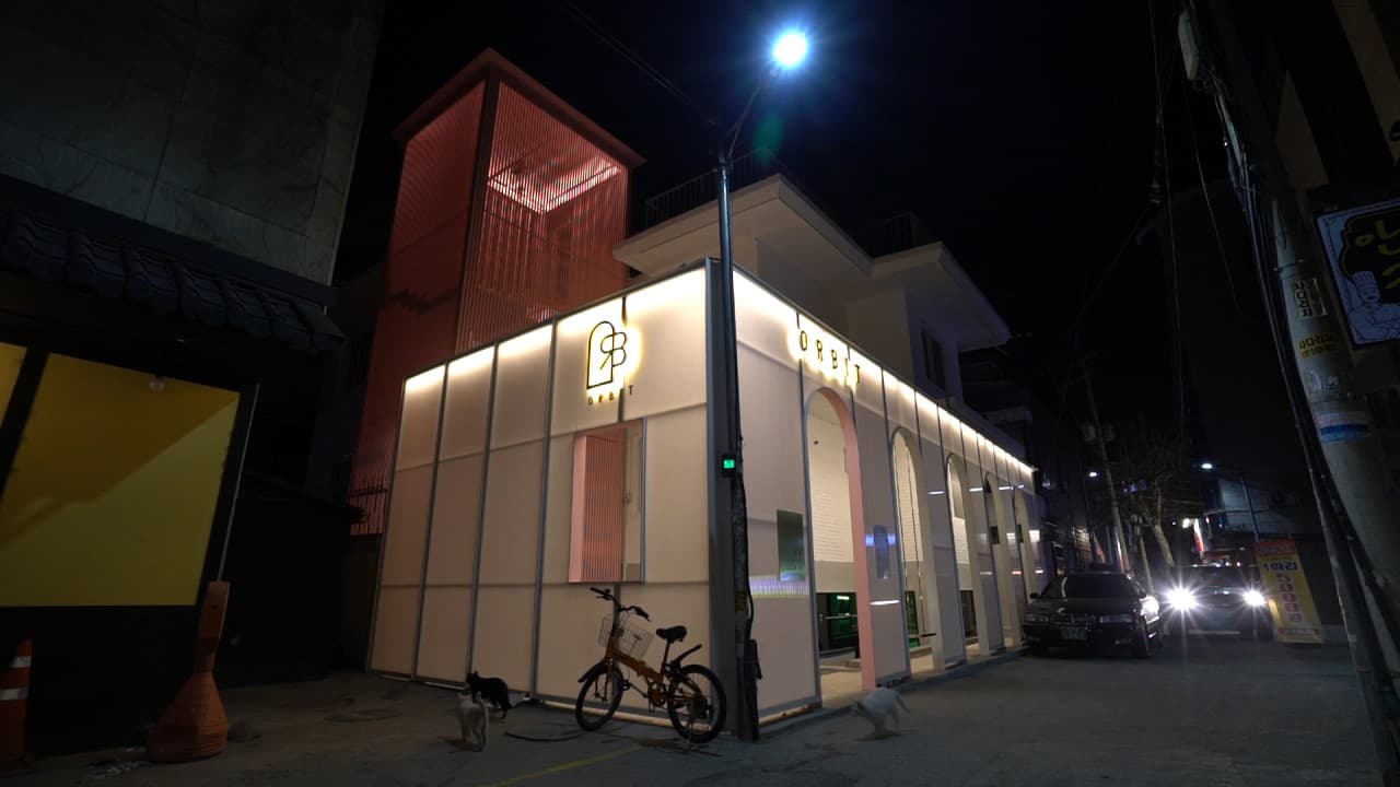 구동희, “Overwhelming Memories of Transcendental Approach”, 2018, HD color video, sound, 30min