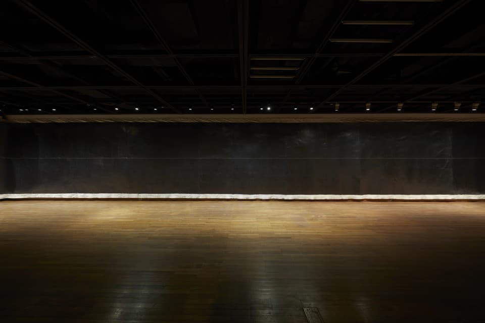편대식_Untitled(moments), 한지에 연필, 285x5400cm, 2017, Installation view