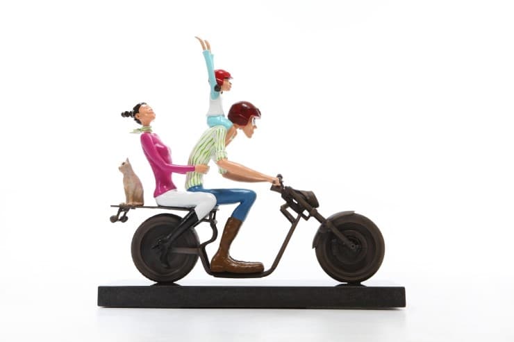 김경민, 내사랑 붕붕, 2016, Acrylic on Bronze,75x25x57cm