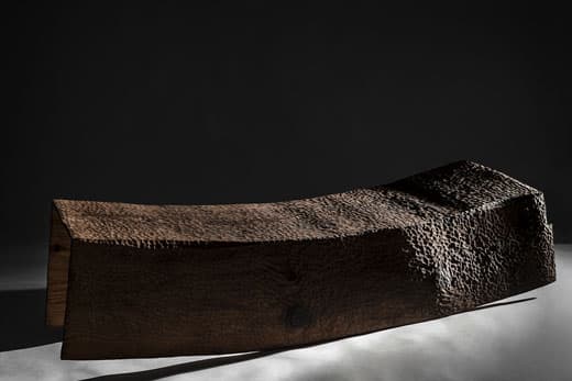 신명덕_무제 3 , 소나무에 채색 , 330x370x1670mm , 2013