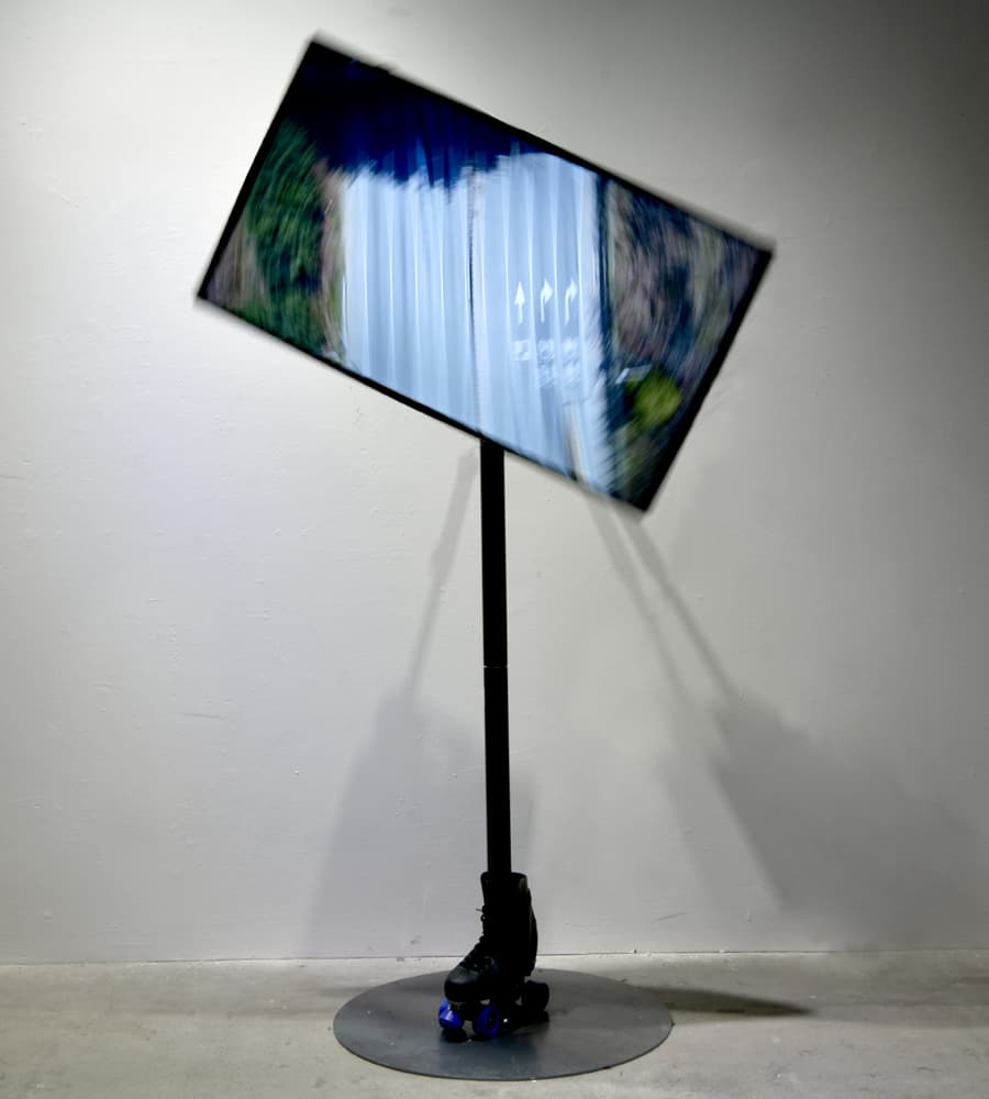 조해나, 사건의 지평선 mixed media, video, 50×115×190㎝, 9’ 50”, 2020