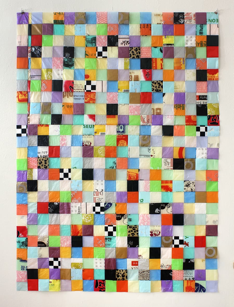 김연진_플라스틱 조각보#4_비닐 봉지_142x102cm_2019